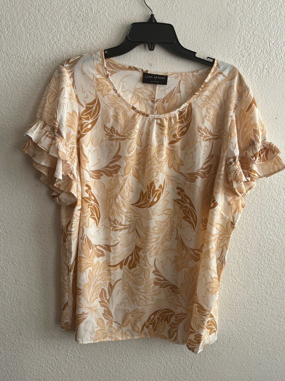 Lane Bryant Cream Top with Gold Leaf Print and Ruffle Sleeves 20